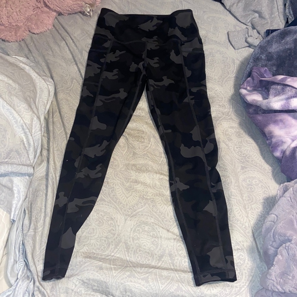 Camo 90 degree leggings with pockets